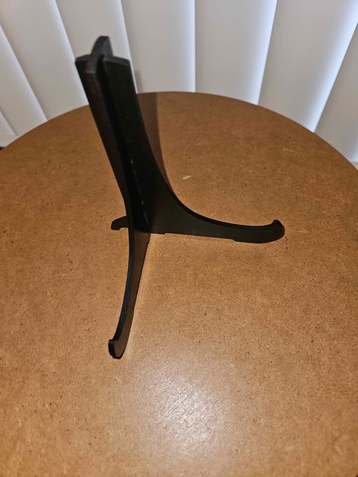 Grinch 3D Wooden Sign on Stand – Handmade Christmas Decor – Holiday Display