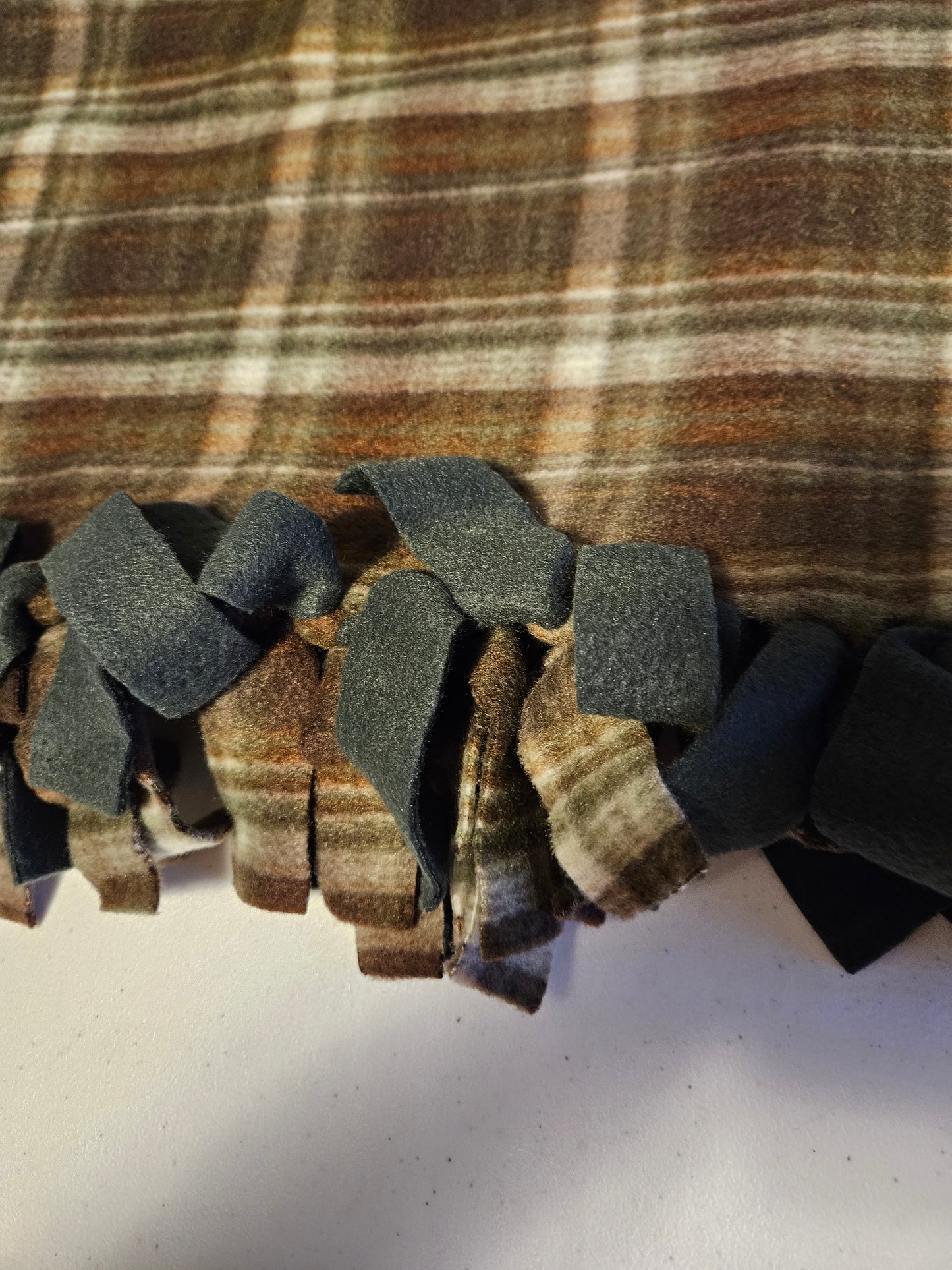 Handmade Hand tied Plaid blanket Huner green