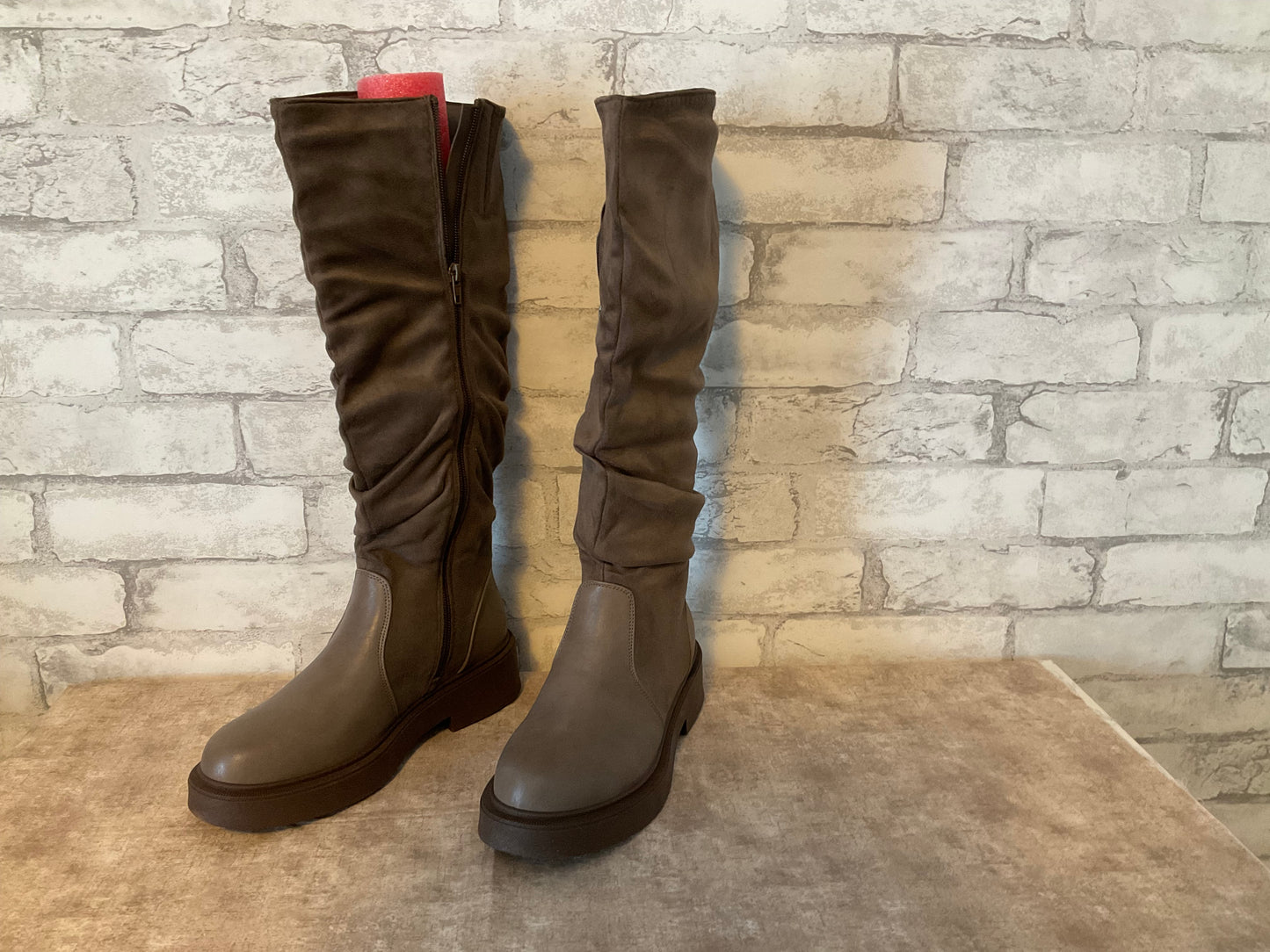 Women's Fashion knee high Riding Boots Grey/brown Side Zipper Durable Size 8