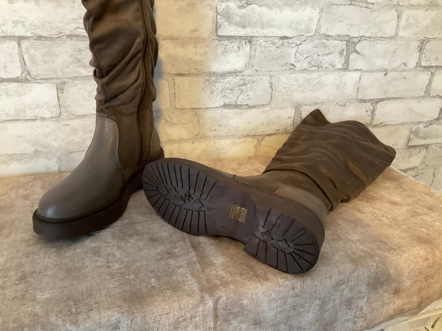 Women's Fashion knee high Riding Boots Grey/brown Side Zipper Durable Size 8