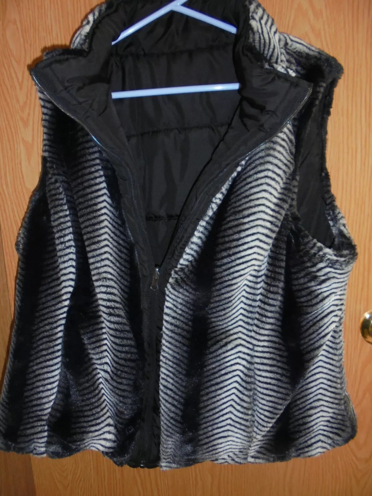 Women's Faux fur zebra print reversible outdoor vest